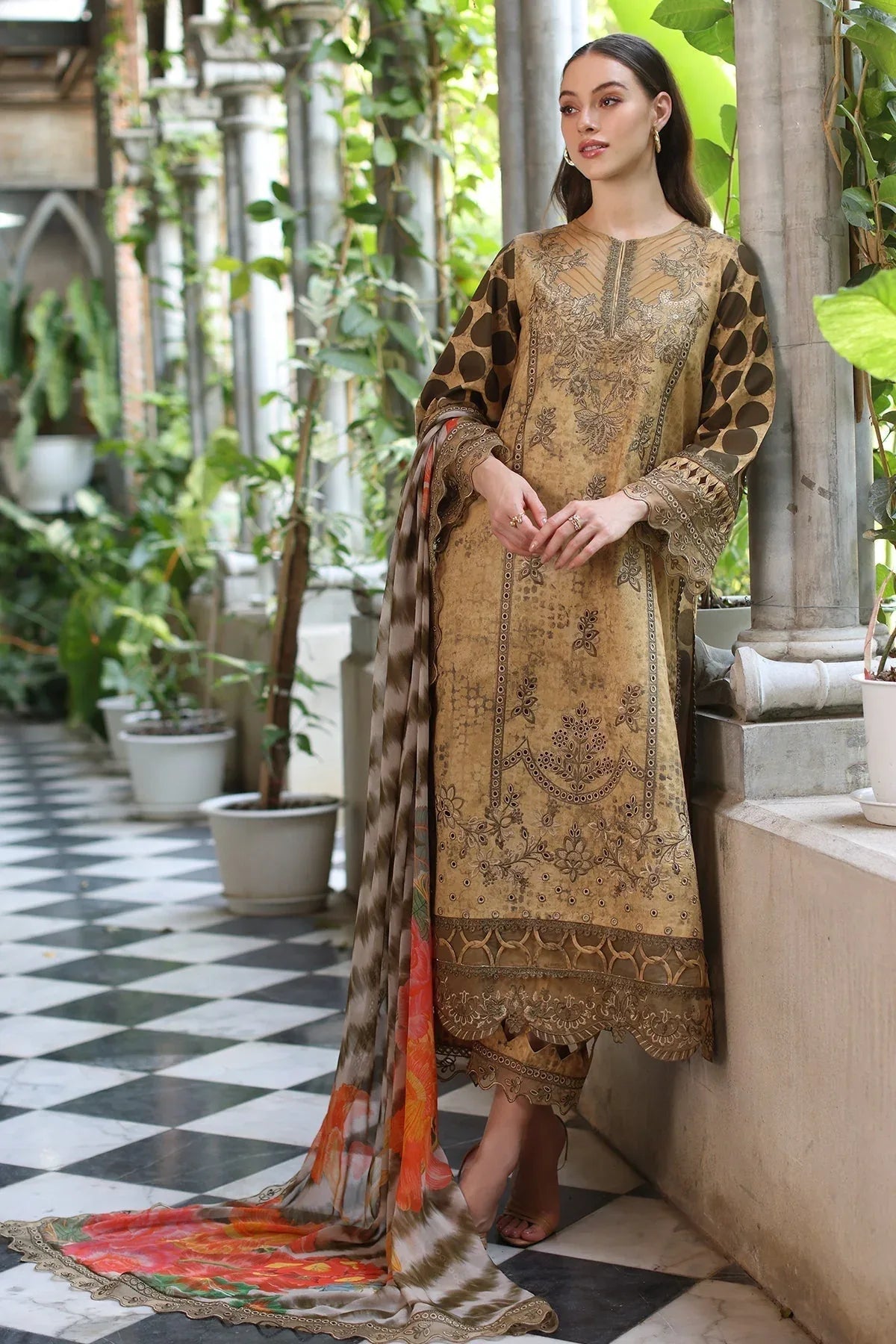 Charizma | Miraas Lawn |CMR5-05 - Rang-e-Khaas
