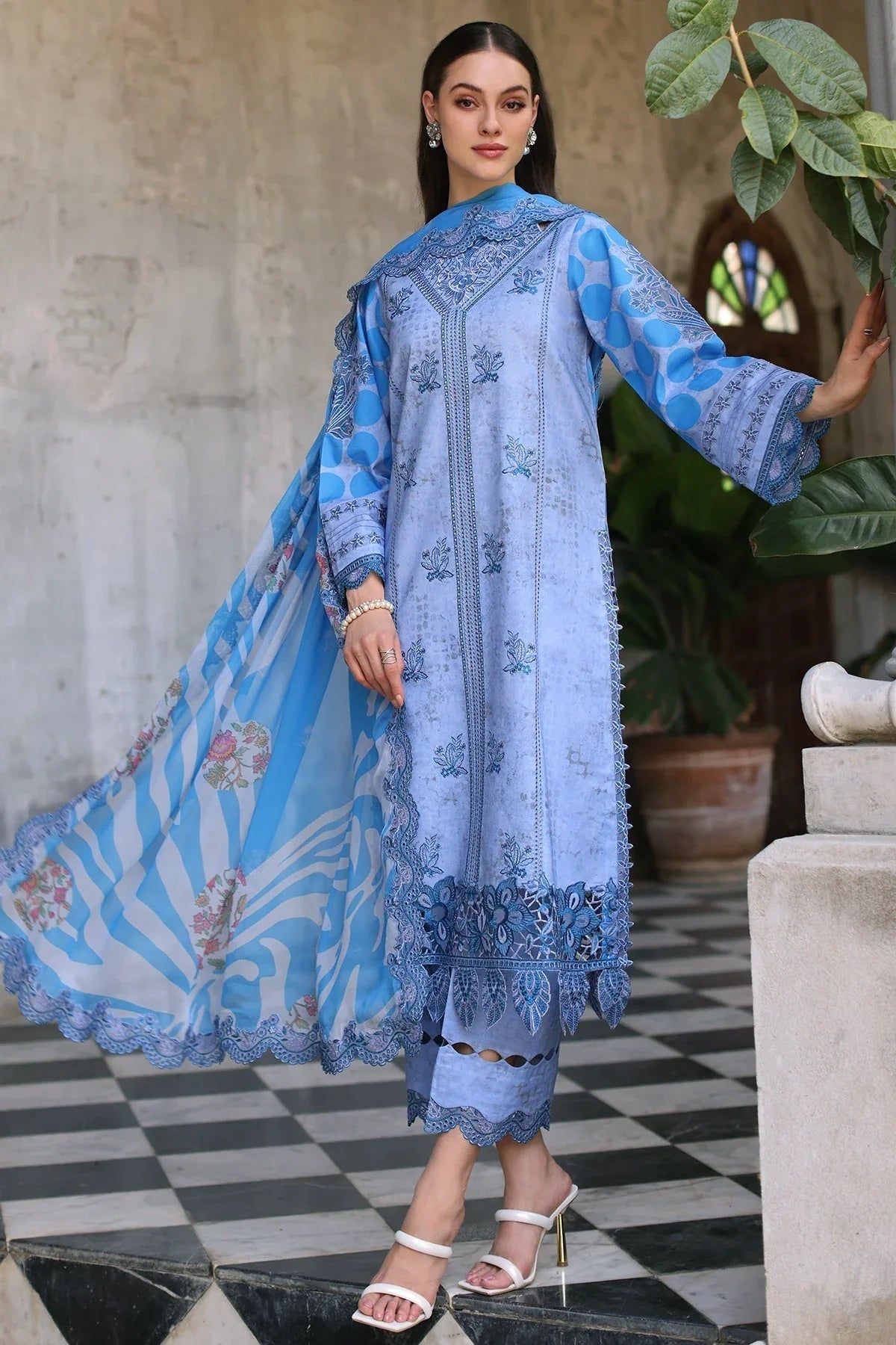 Charizma | Miraas Lawn | CMR5-03 - Rang-e-Khaas