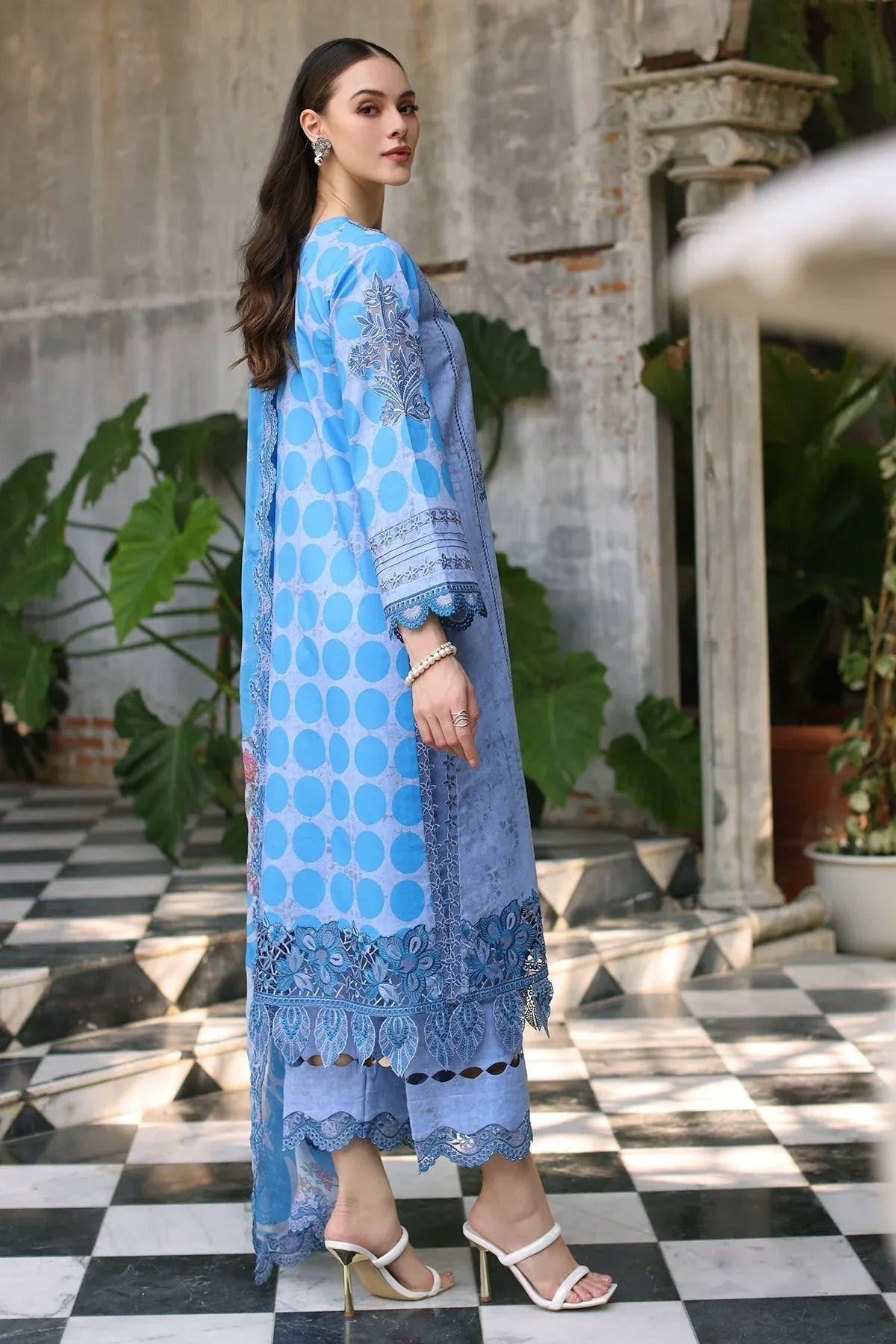 Charizma | Miraas Lawn | CMR5-03 - Rang-e-Khaas