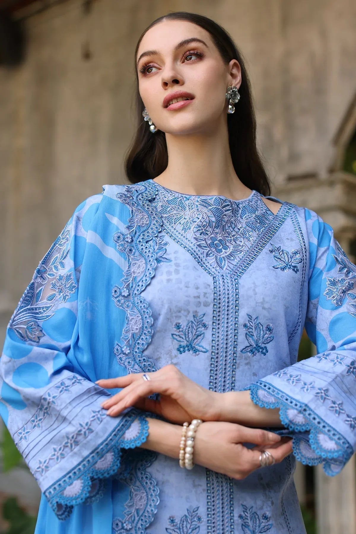 Charizma | Miraas Lawn | CMR5-03 - Rang-e-Khaas