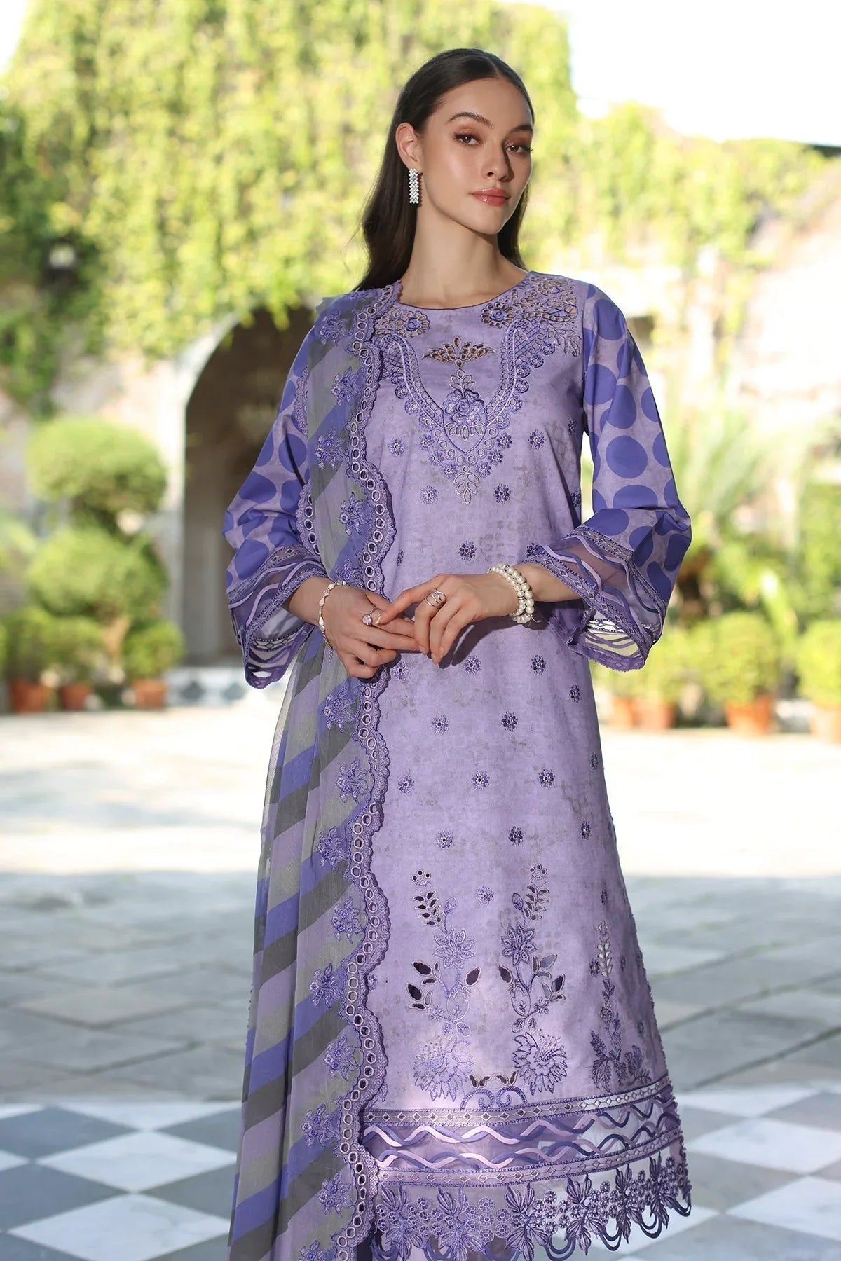 Charizma | Miraas Lawn | CMR5-06 - Rang-e-Khaas