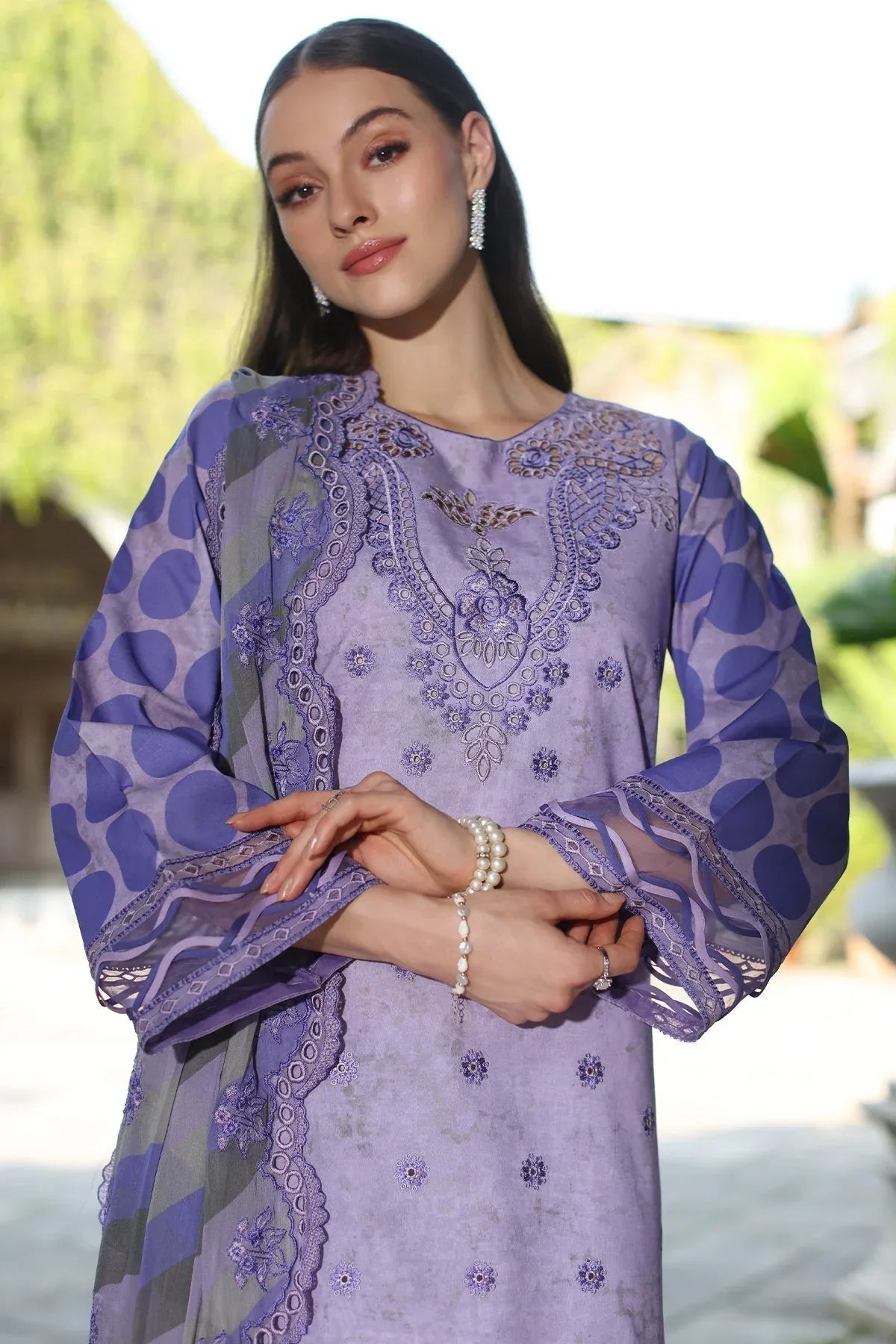 Charizma | Miraas Lawn | CMR5-06 - Rang-e-Khaas