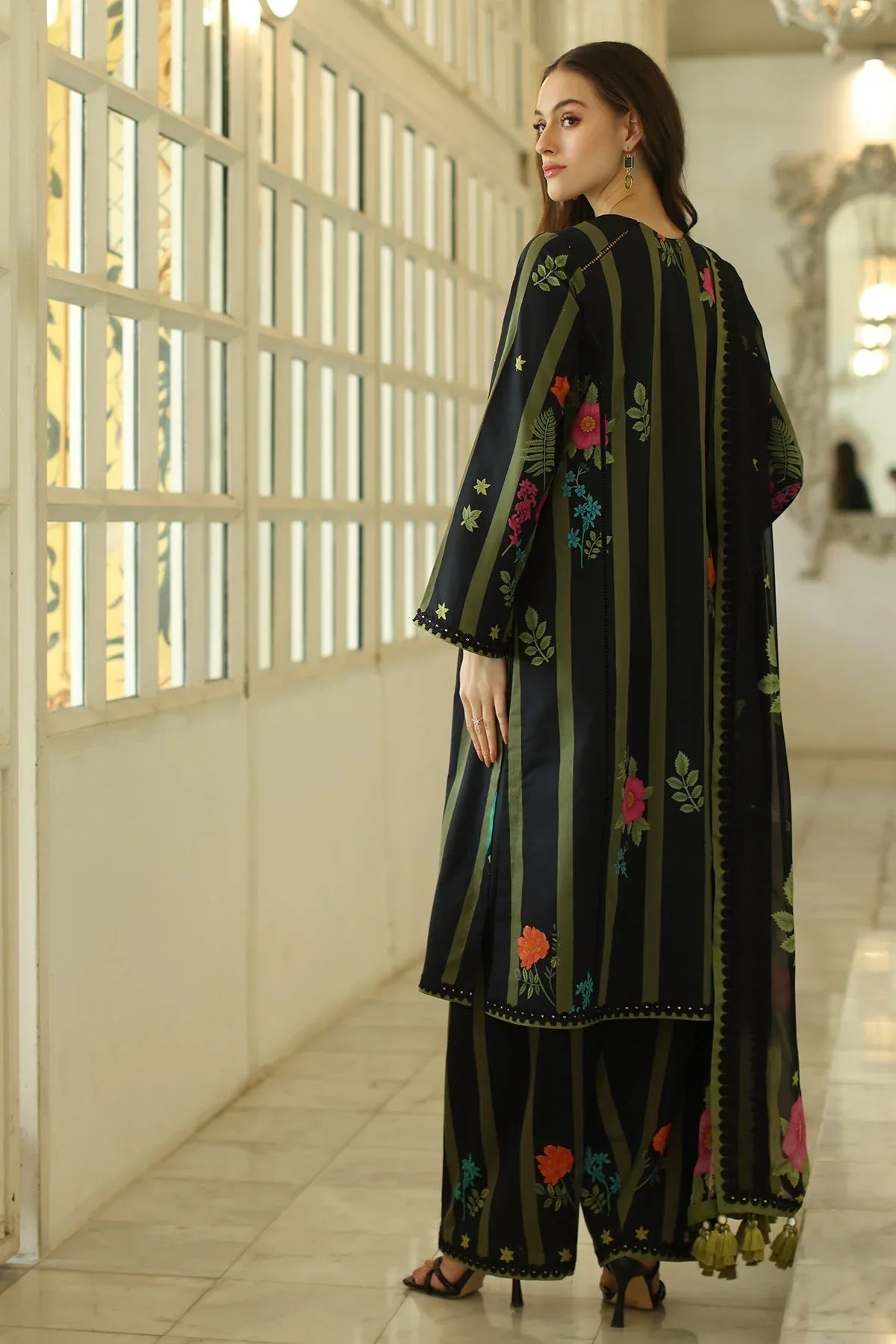 Charizma | Aniq Lawn Collection | AN5-07 - Rang-e-Khaas