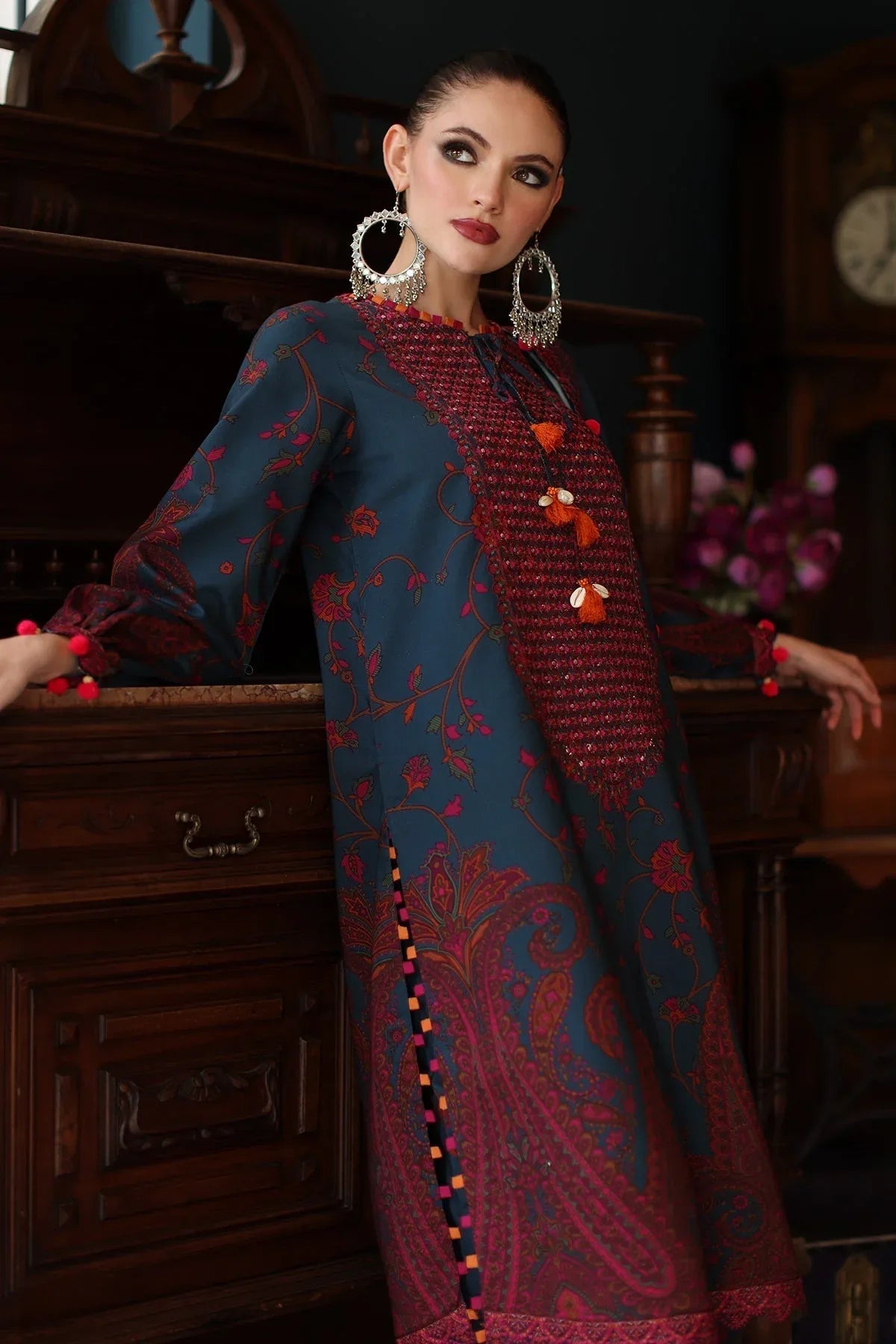 Charizma | Aniq Winter 2025 | ANW6-04 - Rang-e-Khaas