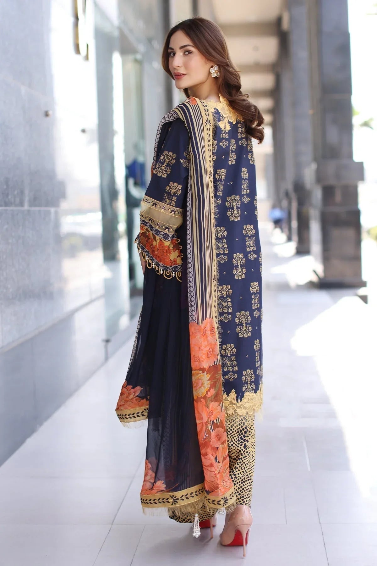 Charizma | Combination Lawn | CC5-28 - Rang-e-Khaas