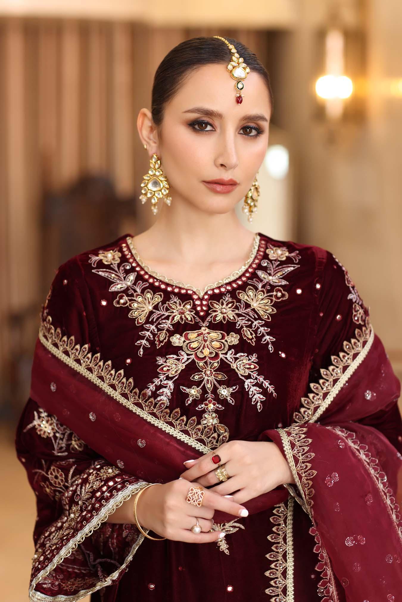 Noor by Saadia Asad | Handcrafted Velvet 25 | Naqsh - Rang-e-Khaas