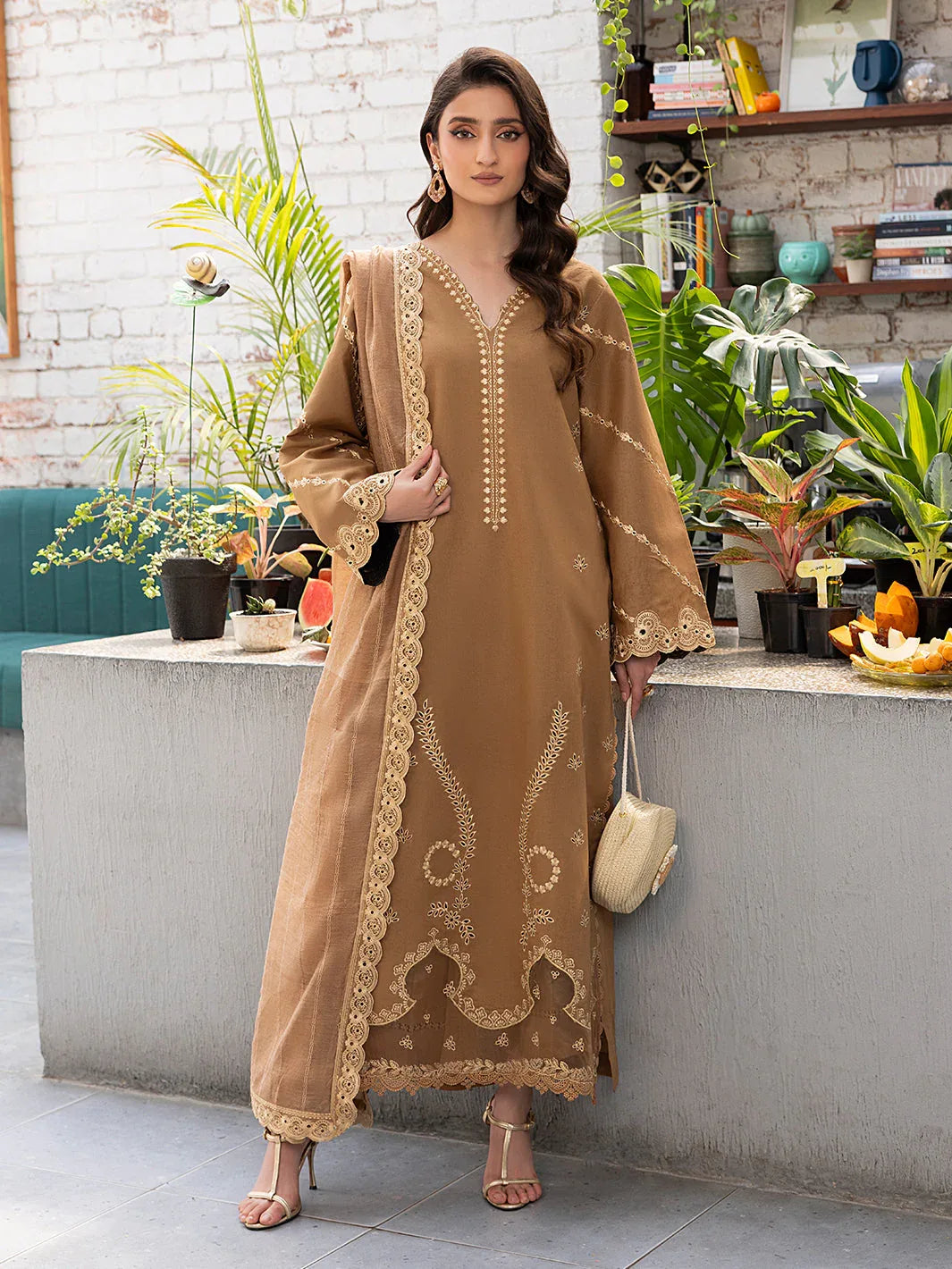 Izel | Meadow Muse Embroidered Lawn 25 | AVELA - Rang-e-Khaas