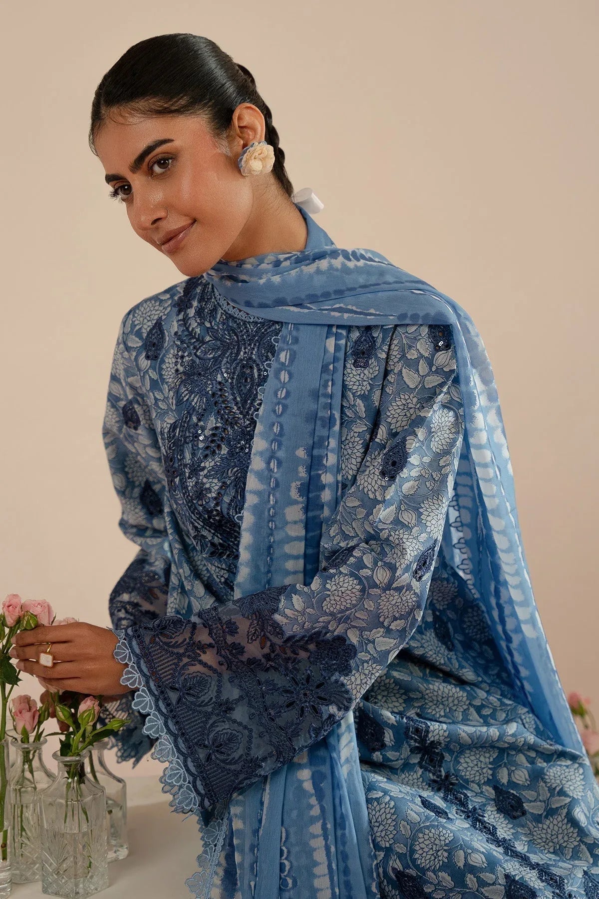 Afrozeh | Floral Charm 25 | Kalina - Rang-e-Khaas
