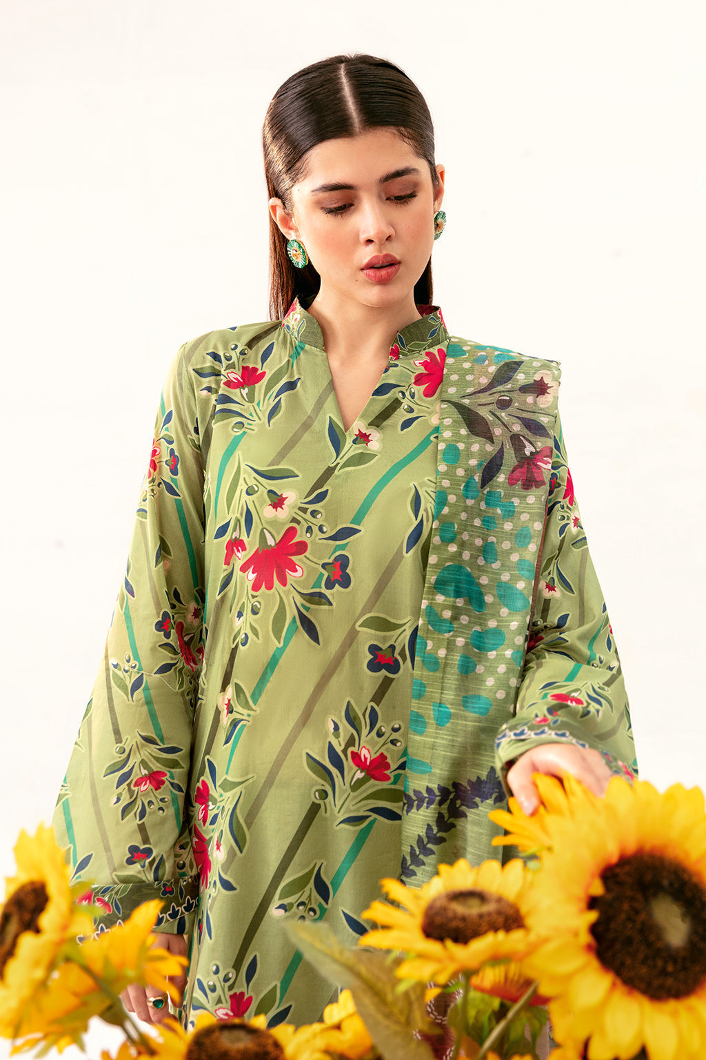 Afsanah | Ready to Wear |  Forest green AP-06