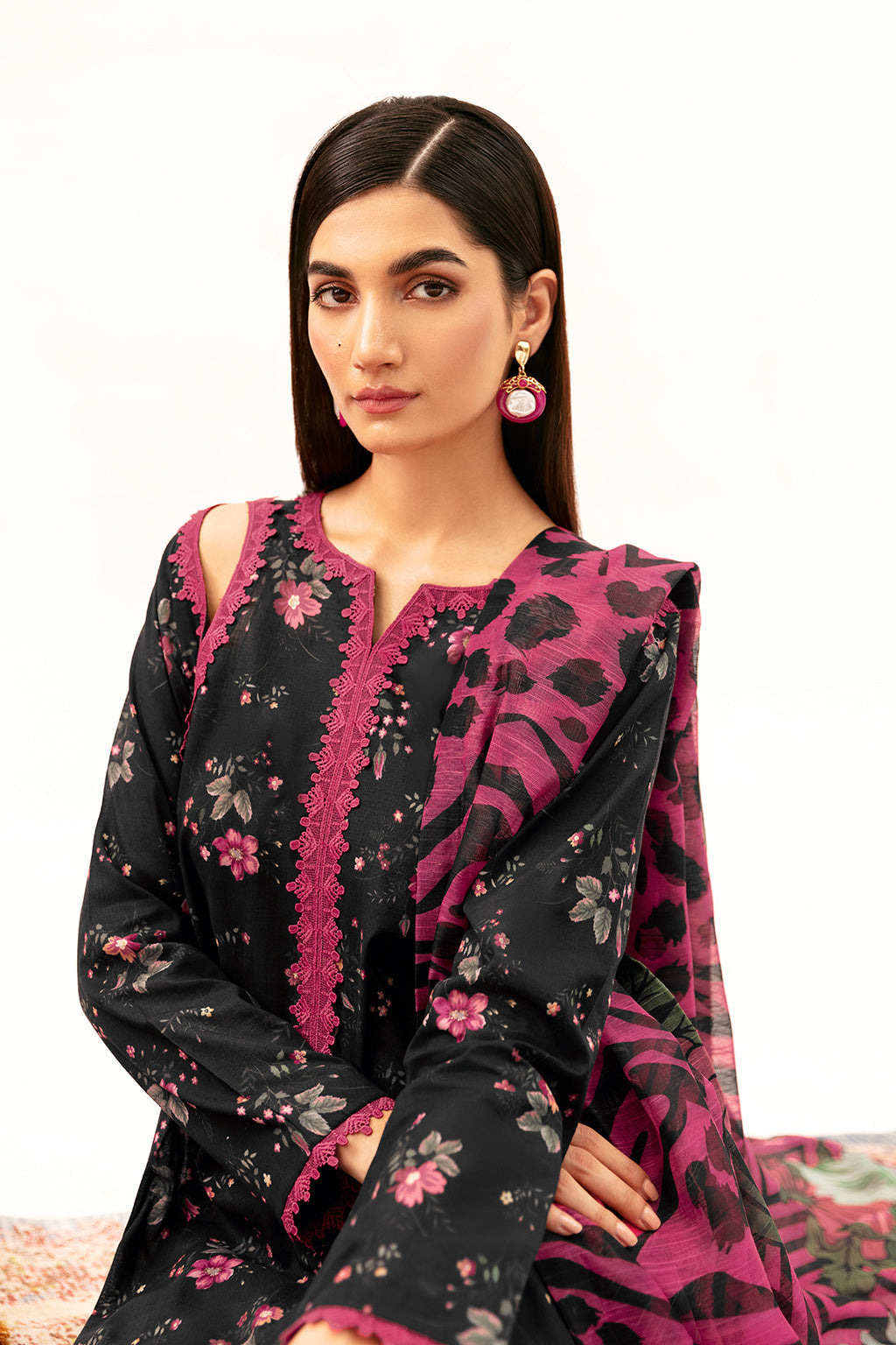 Afsanah | Ready to Wear |  Majestic Black AP-01