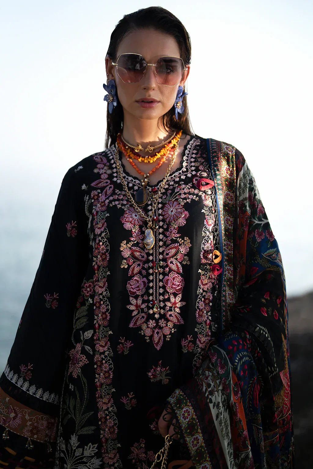 AJR Couture | Alif Signature Luxury Lawn 24 | Noir - Rang-e-Khaas