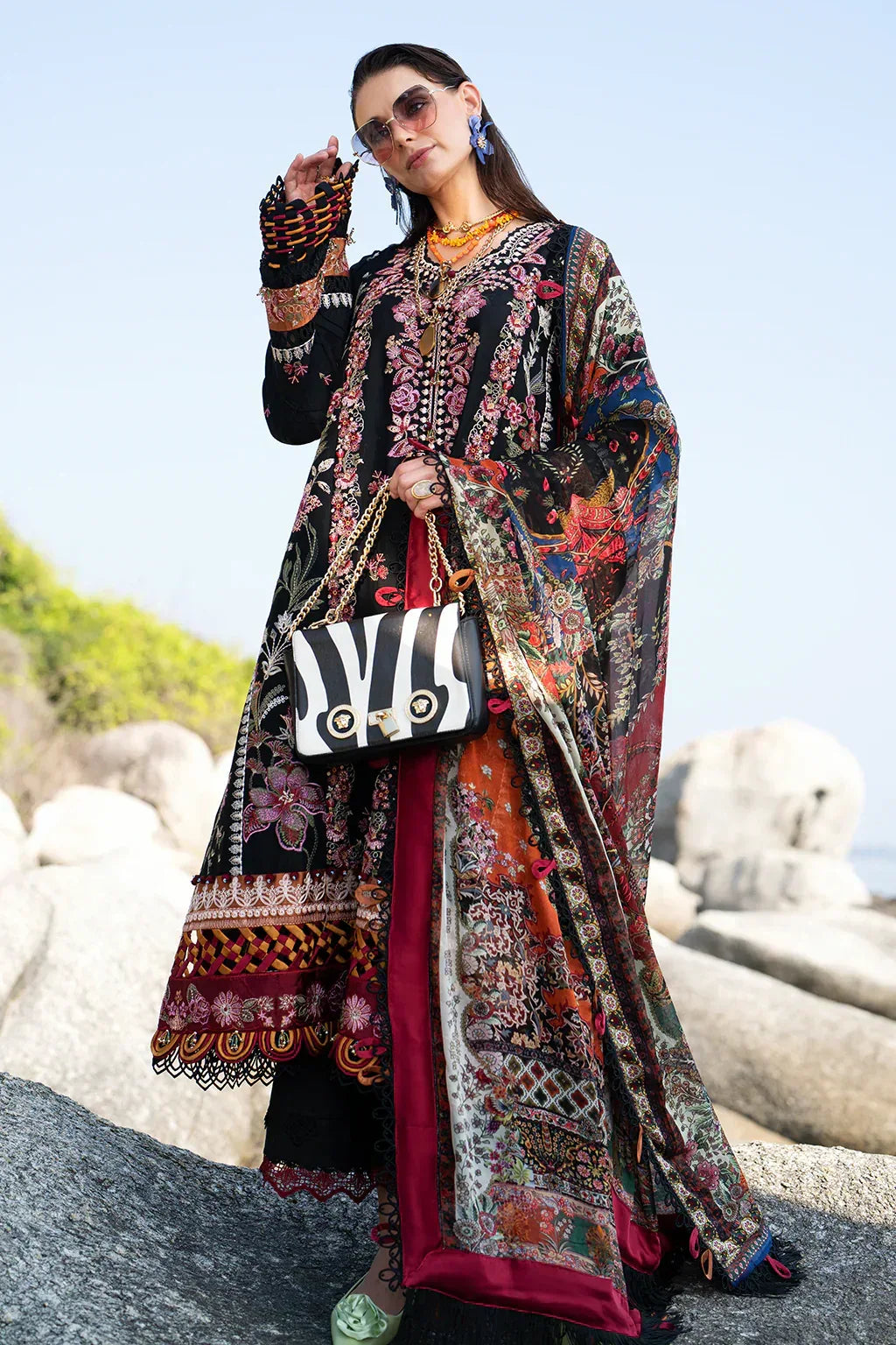 AJR Couture | Alif Signature Luxury Lawn 24 | Noir - Rang-e-Khaas