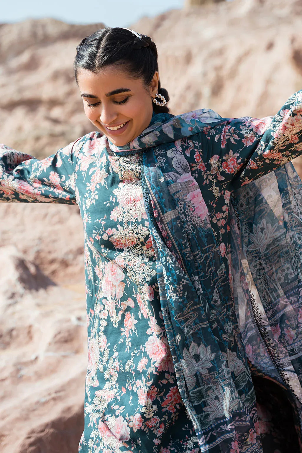 Afrozeh Summer Together Embroidered Lawn 3Pc Suit - Clover - Rang-e-Khaas