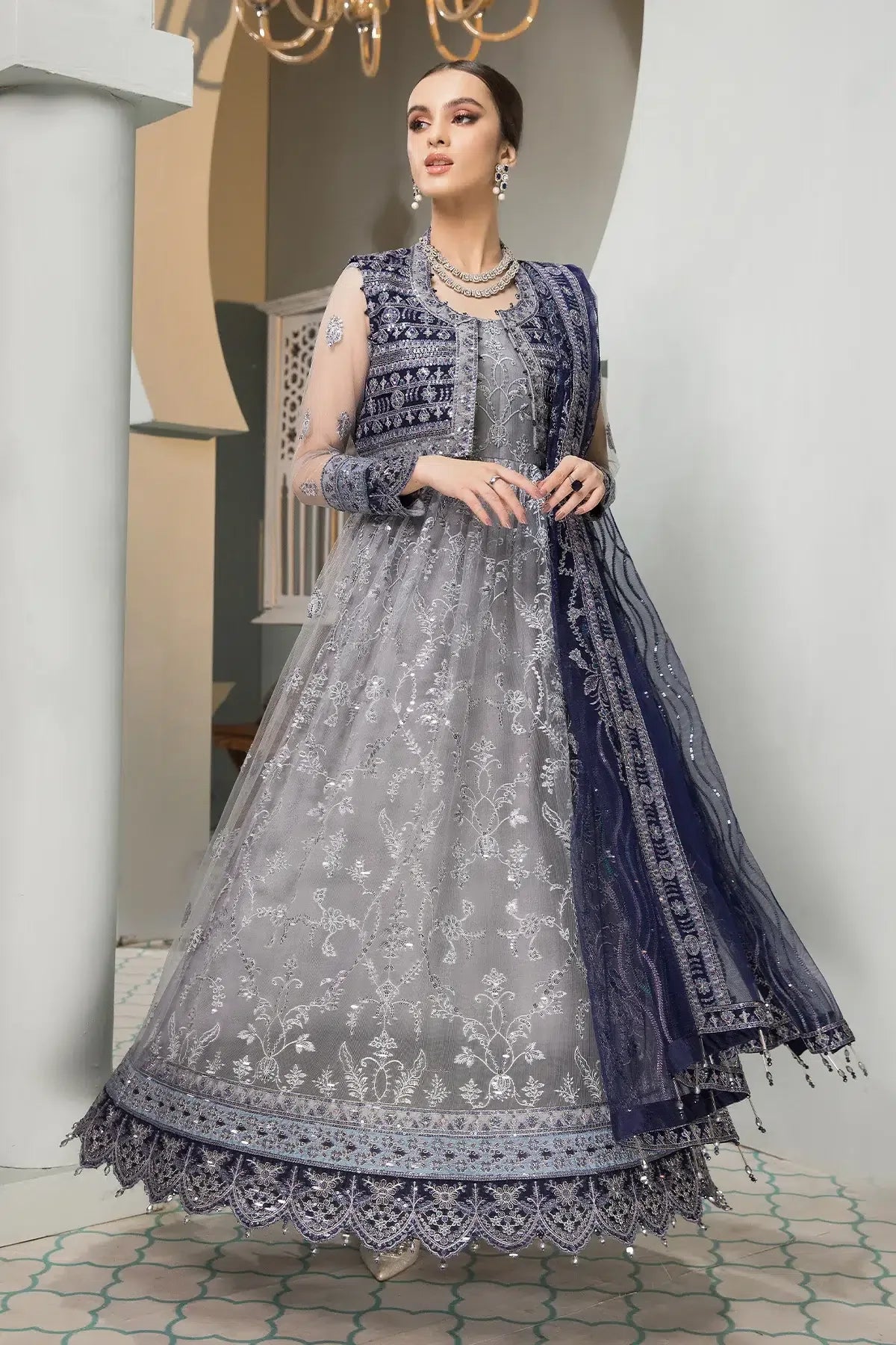 Alizeh | Formals Collection | Aks - Rang-e-Khaas
