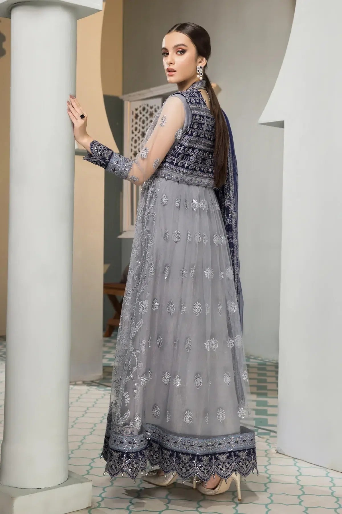 Alizeh | Formals Collection | Aks - Rang-e-Khaas