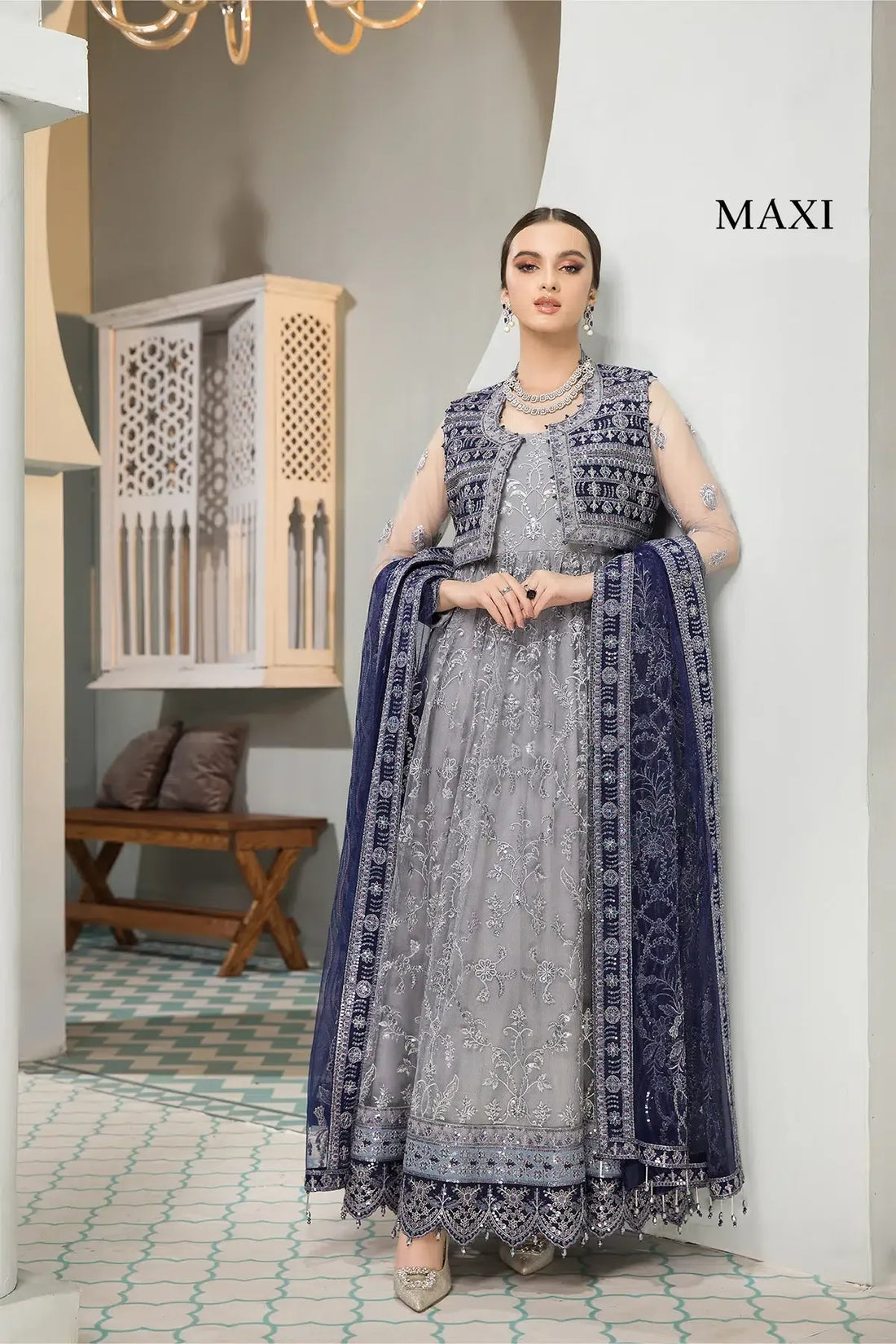 Alizeh | Formals Collection | Aks - Rang-e-Khaas
