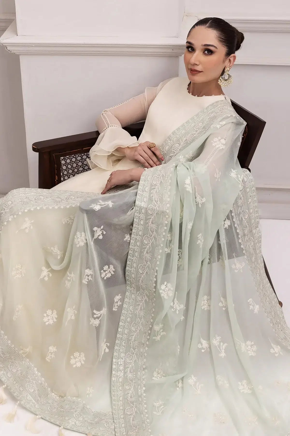 Alizeh | Formals Collection | Off White Dress 3 piece - RTW1007 - Rang-e-Khaas