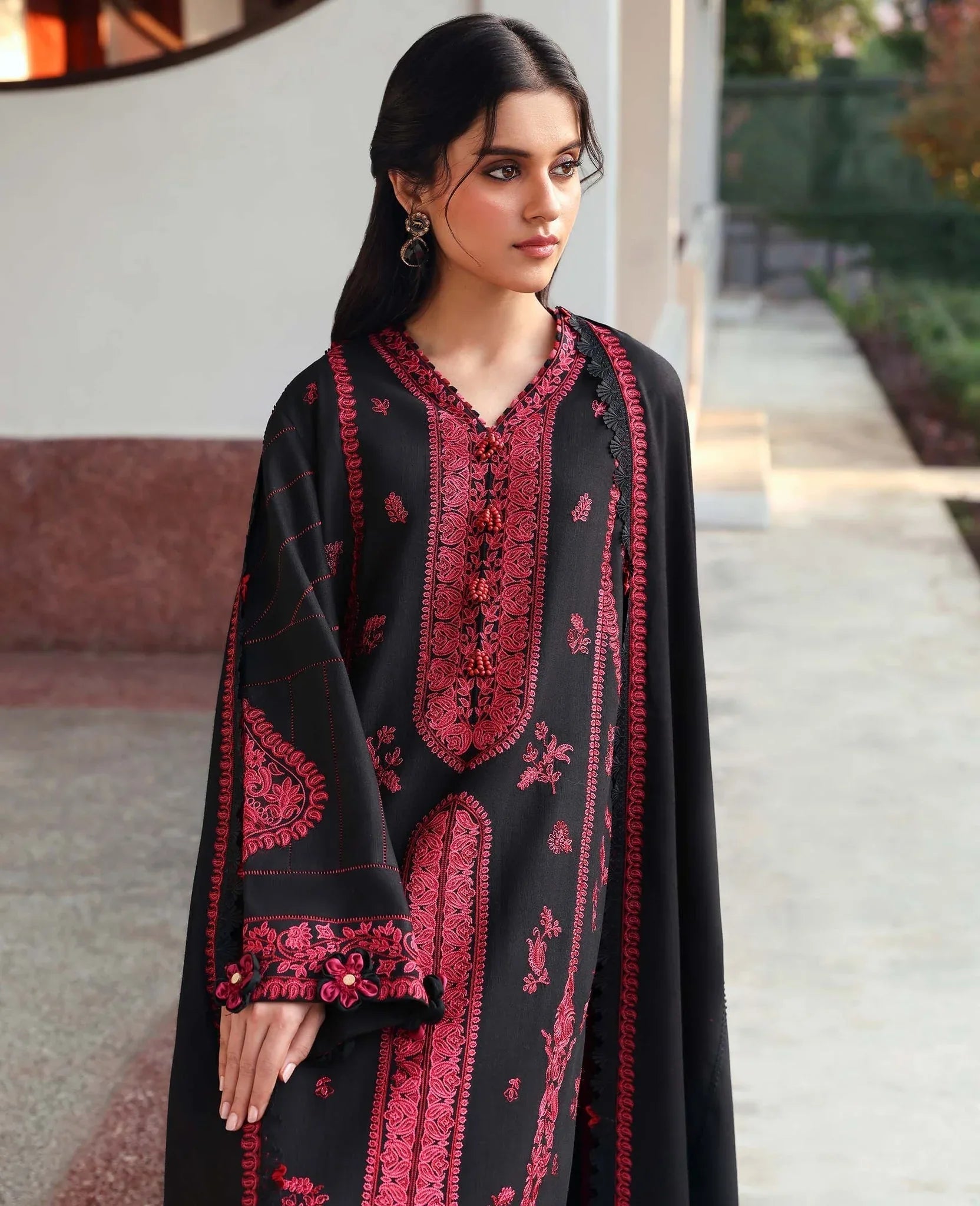 Republic Womenswear | Amaris Luxury Shawl 25 | Almira - Rang-e-Khaas