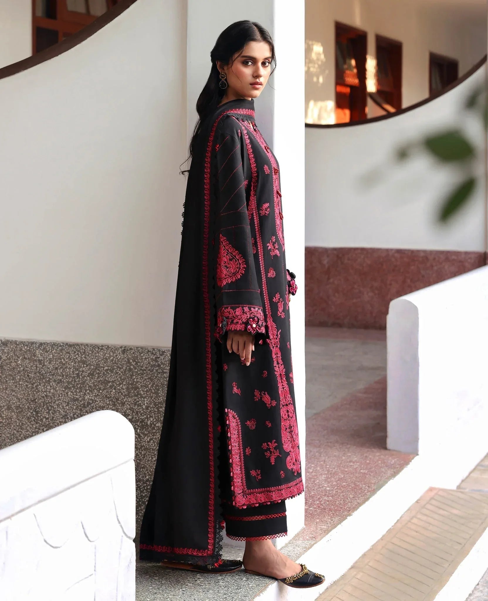 Republic Womenswear | Amaris Luxury Shawl 25 | Almira - Rang-e-Khaas