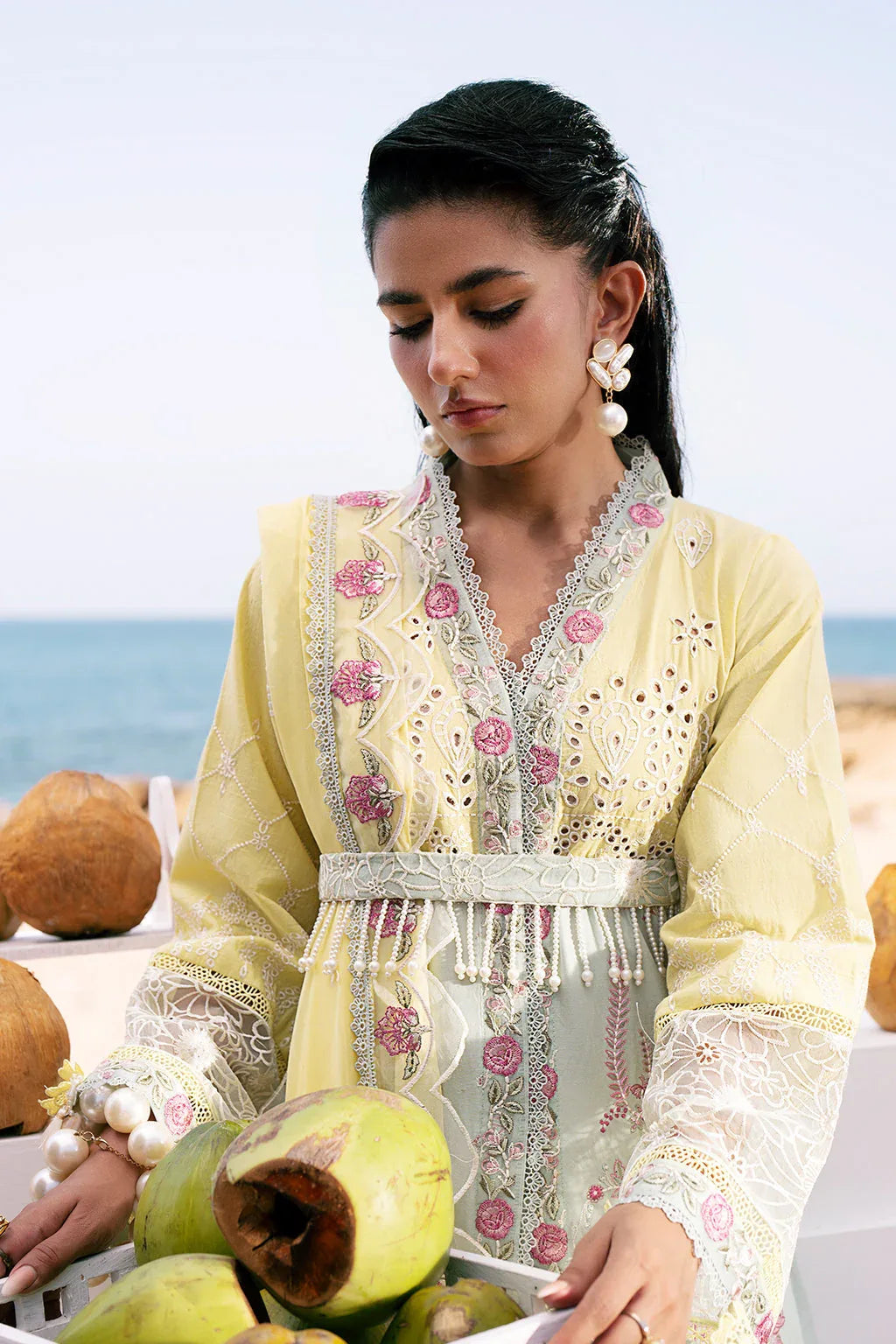 AJR Couture | Dastan Luxury Lawn 25 | Azure - Rang-e-Khaas