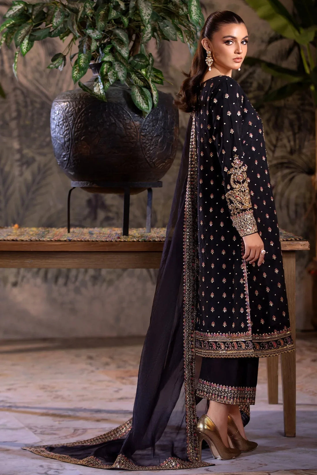 Charizma | Festive Pret | CMA-4-050 BLACK - Rang-e-Khaas