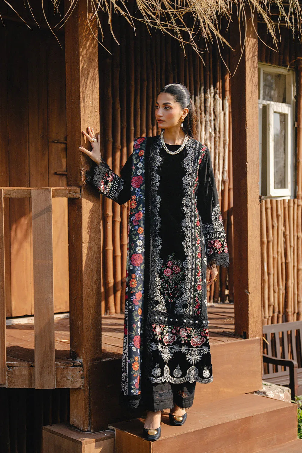 Saira Rizwan | Winter 2024 | REVNA-SRW24-08 - Rang-e-Khaas