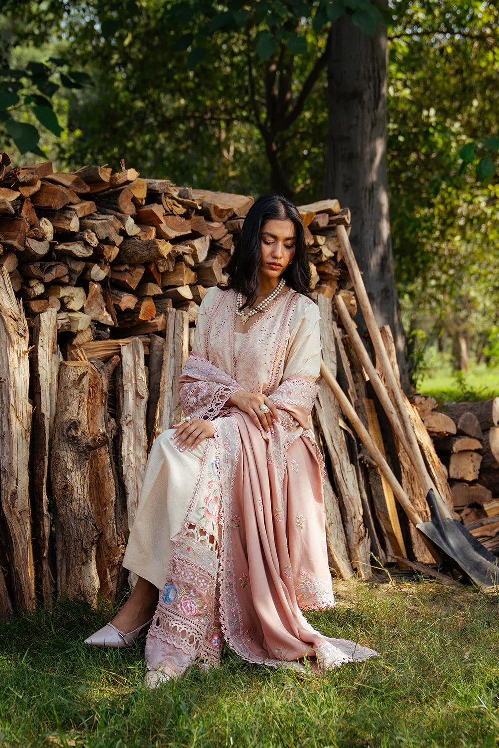 Saira Rizwan | Winter 2024 | LANA-SRW24-03 - Rang-e-Khaas