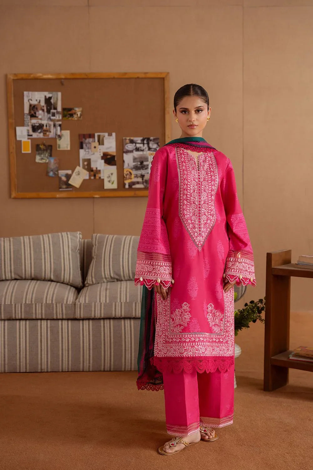 Saira Rizwan | Laanem Summer Lawn 25 | ELARA-A-SRL25-01 - Rang-e-Khaas