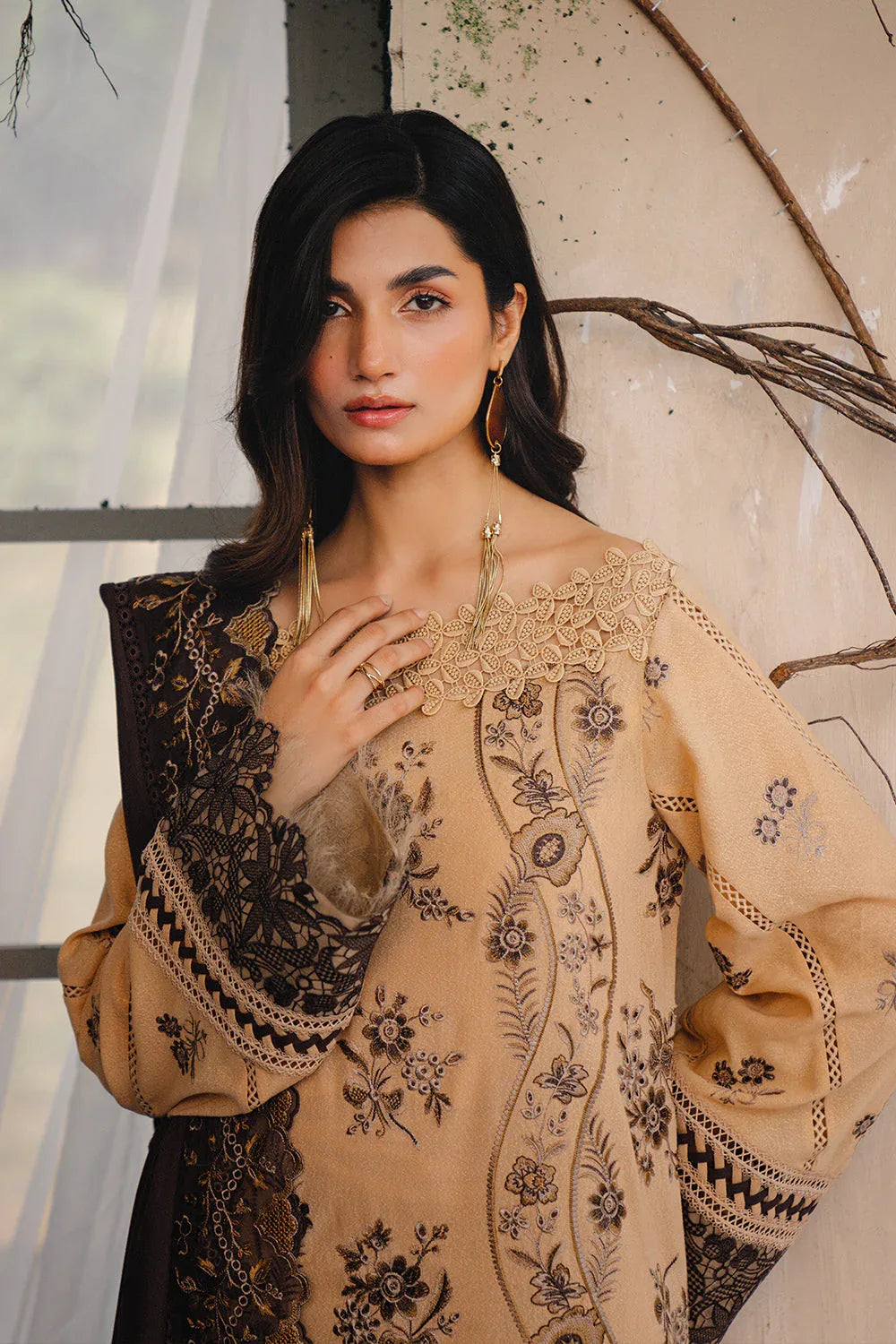 Saira Rizwan | Winter 2024 | NERIA-SRW24-07 - Rang-e-Khaas