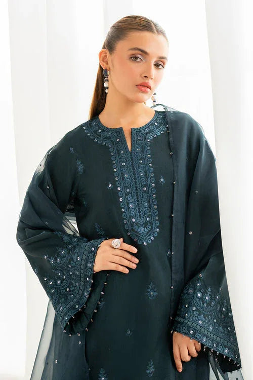 Baroque | Velvet Formals | SILK UF-696 - Rang-e-Khaas
