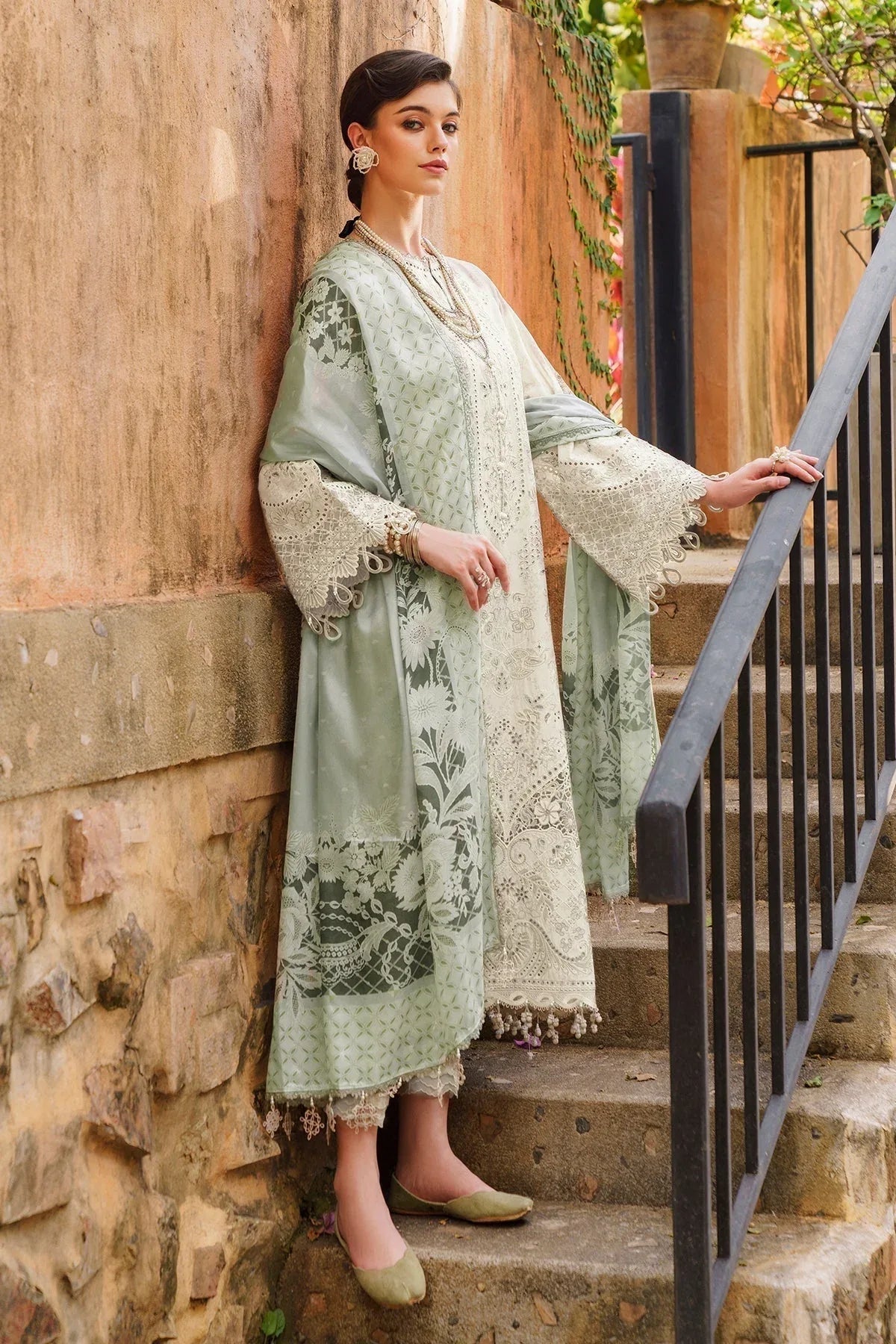 Baroque | Swiss Lawn 24 | SL12-D01 - Rang-e-Khaas