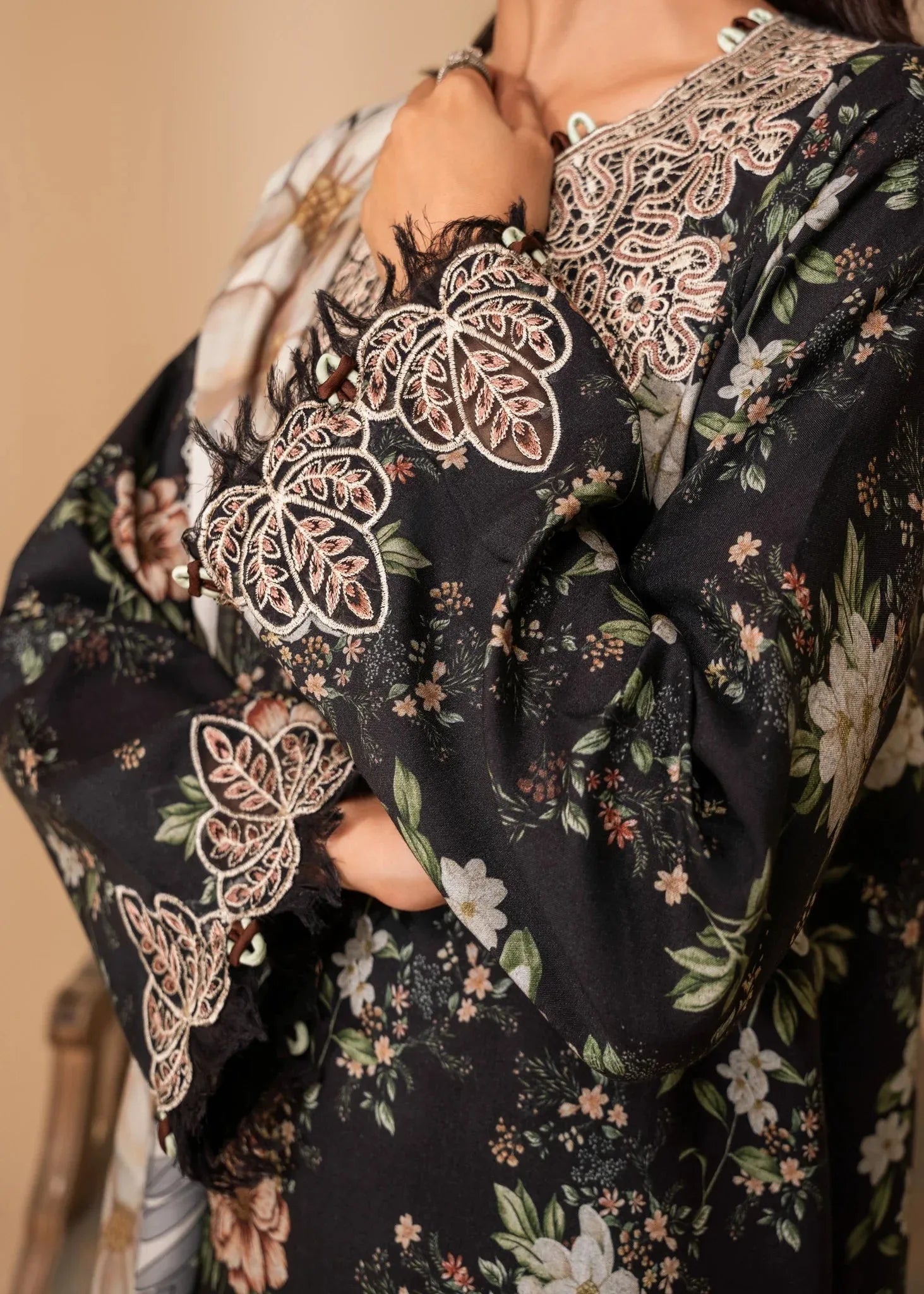 Nureh | Shades of Winter | ELARA (AZ-01) - Rang-e-Khaas