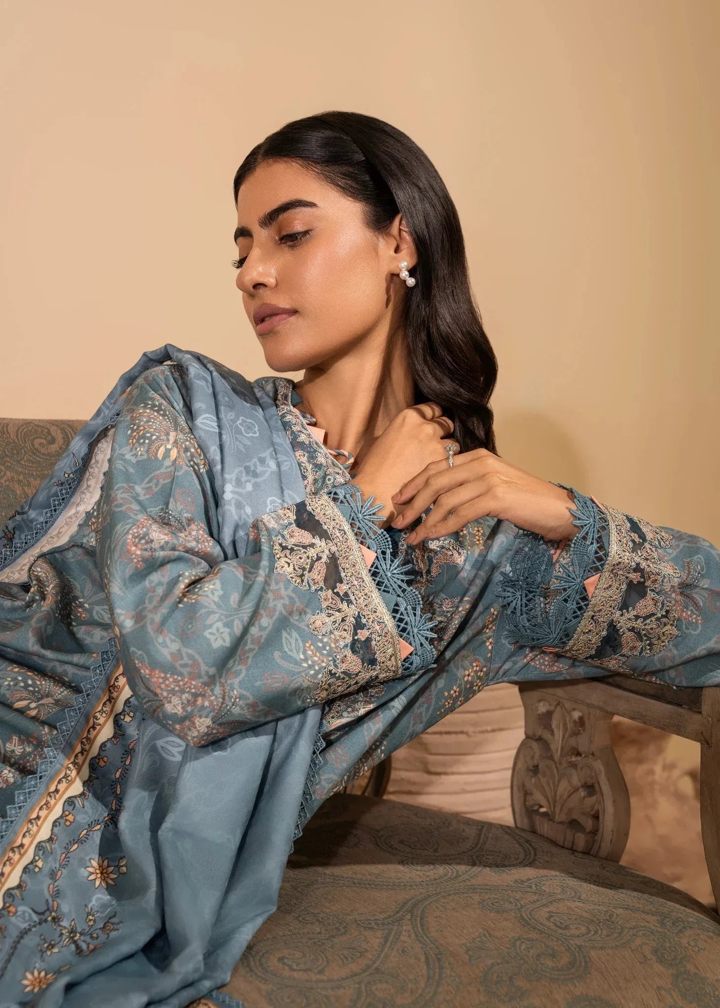 Nureh | Shades of Winter | SERENA (AZ-05) - Rang-e-Khaas