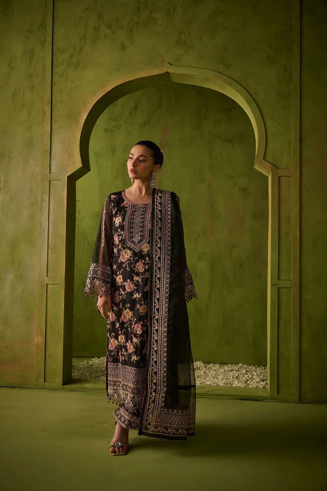 Dhanak | Festive Formals | SS24DU-3192 BLACK 3Pcs - Rang-e-Khaas