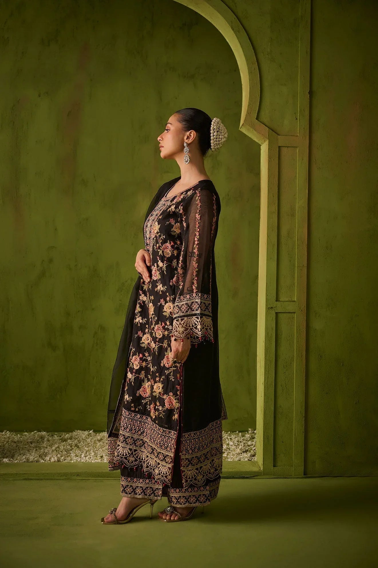 Dhanak | Festive Formals | SS24DU-3192 BLACK 3Pcs - Rang-e-Khaas