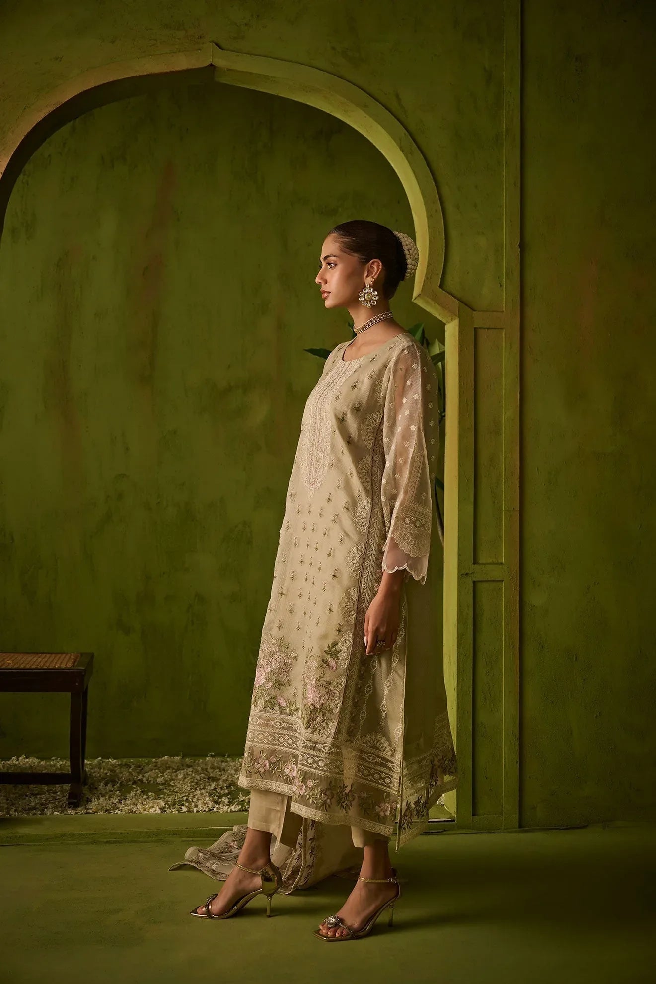 Dhanak | Festive Formals | SS24DU-3194 BEIGE 3Pcs - Rang-e-Khaas