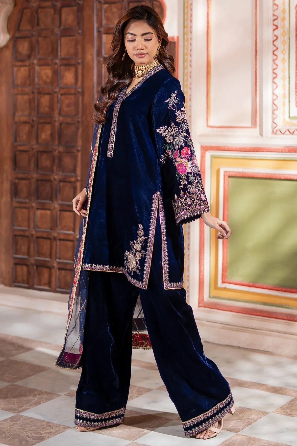 Charizma | Signora Velvet |  CVT4-21 - Rang-e-Khaas