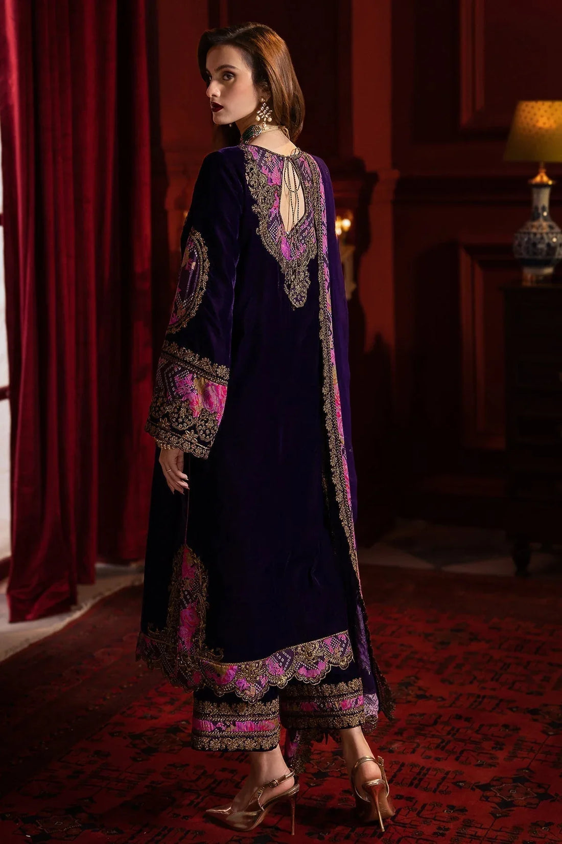 Charizma | Signora Velvet | Velvet CVT4-01 - Rang-e-Khaas
