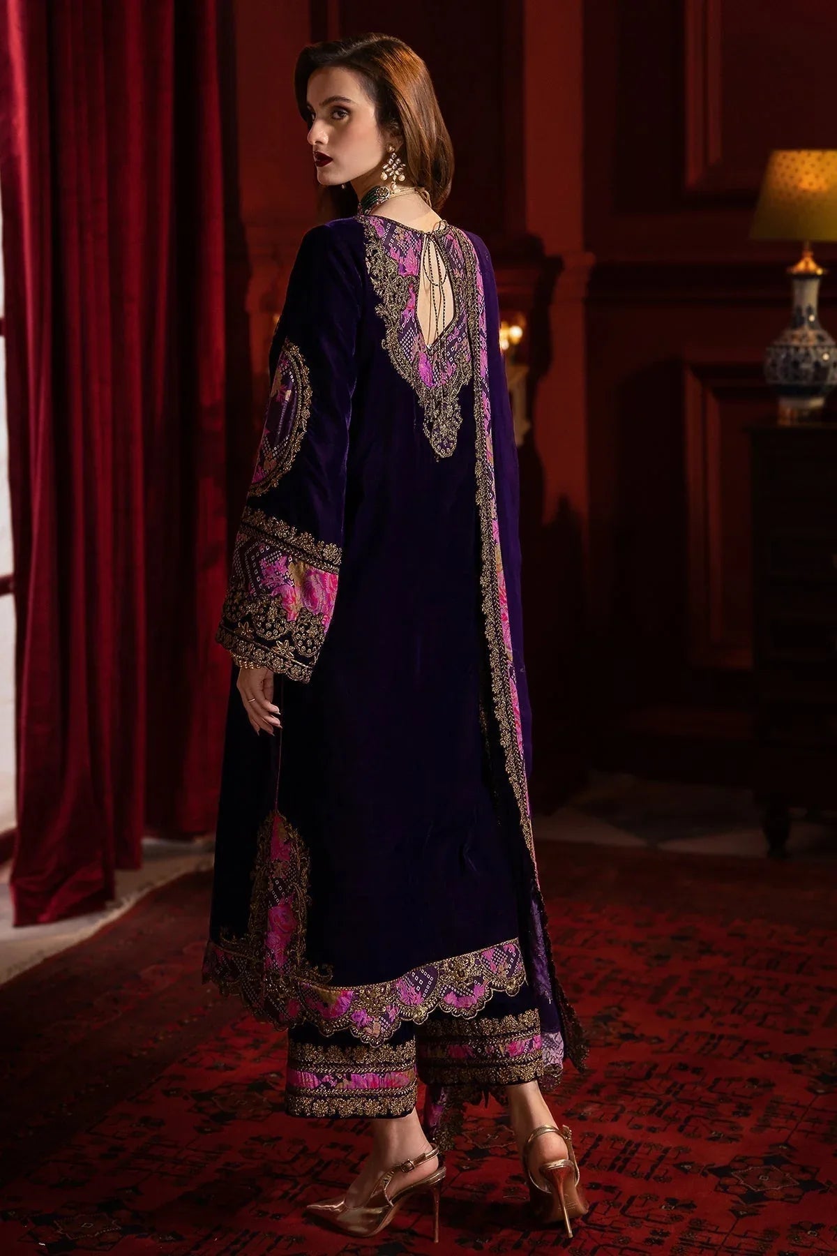 Charizma | Signora Velvet | Velvet CVT4-01 - Rang-e-Khaas