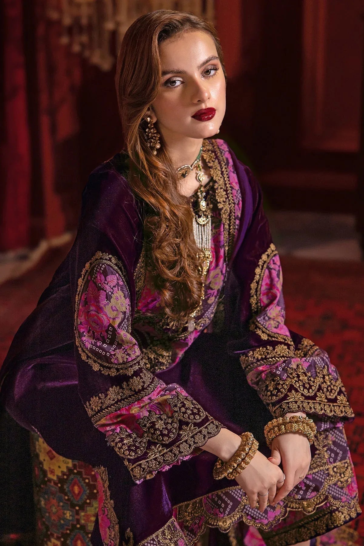 Charizma | Signora Velvet | Velvet CVT4-01 - Rang-e-Khaas