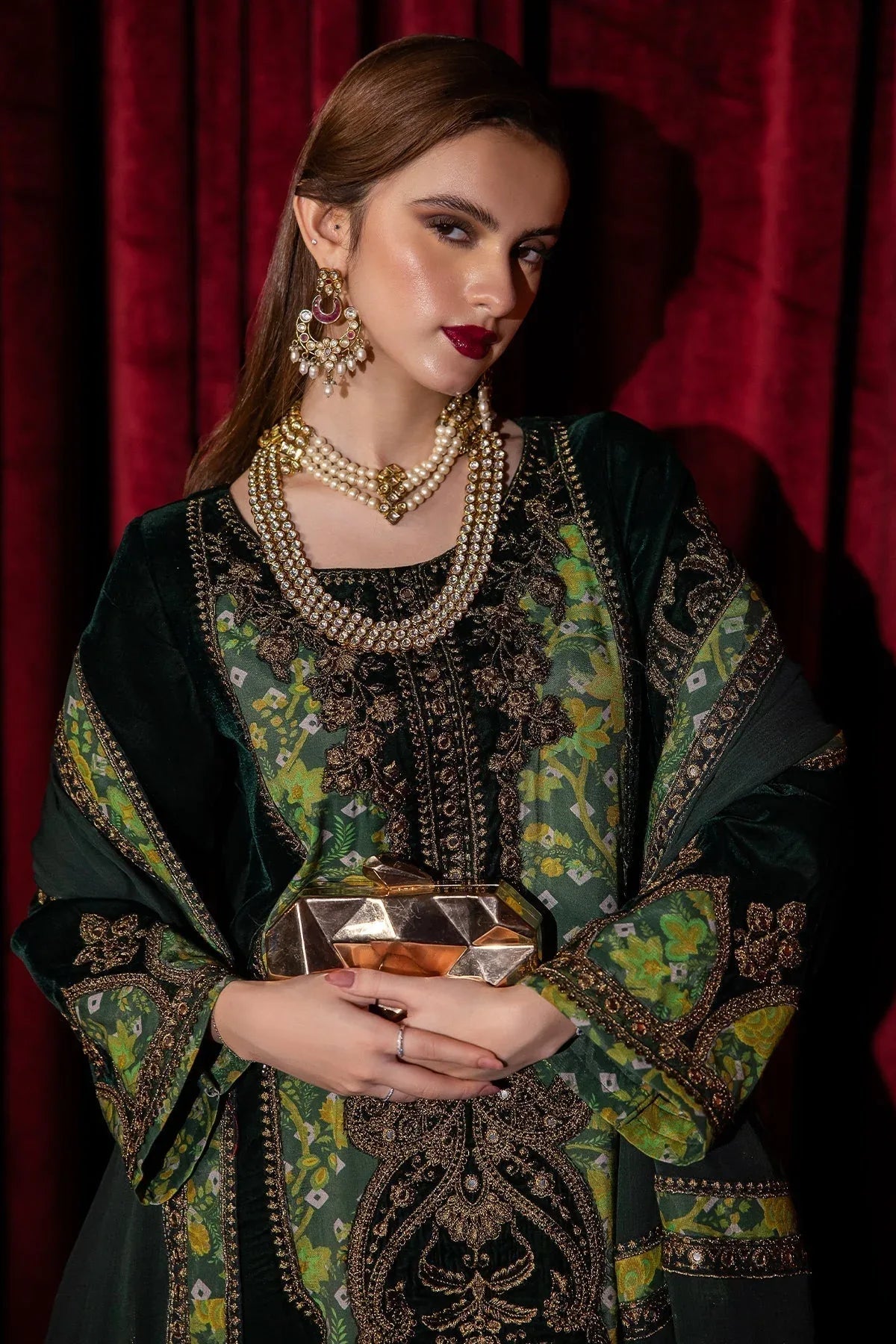 Charizma | Signora Velvet | Velvet CVT4-03 - Rang-e-Khaas