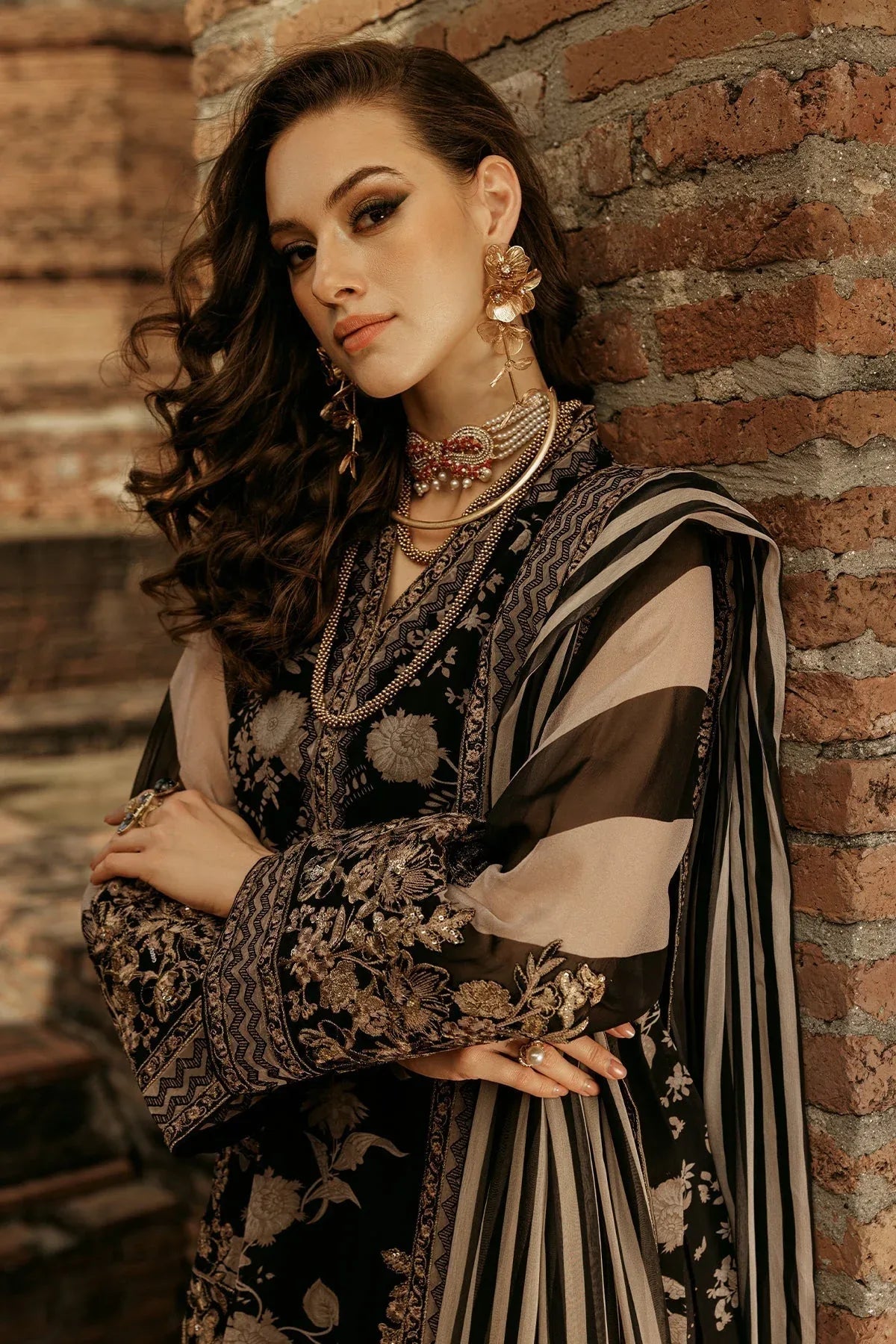 Charizma | Vasal Collection 25 | VSL25-02 - Rang-e-Khaas