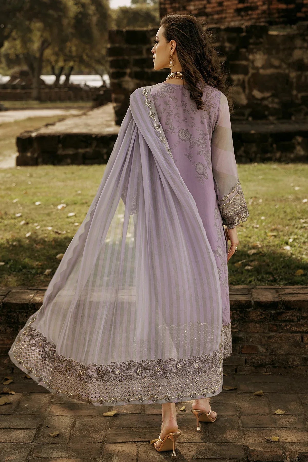 Charizma | Vasal Collection 25 | VSL25-04 - Rang-e-Khaas