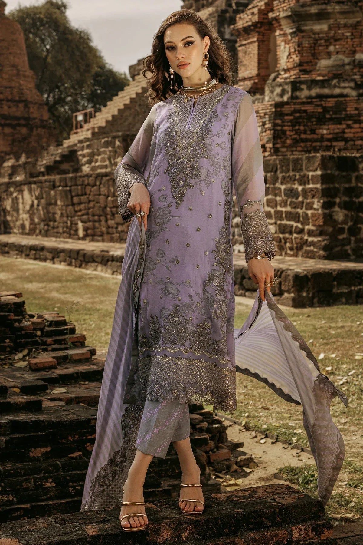 Charizma | Vasal Collection 25 | VSL25-04 - Rang-e-Khaas