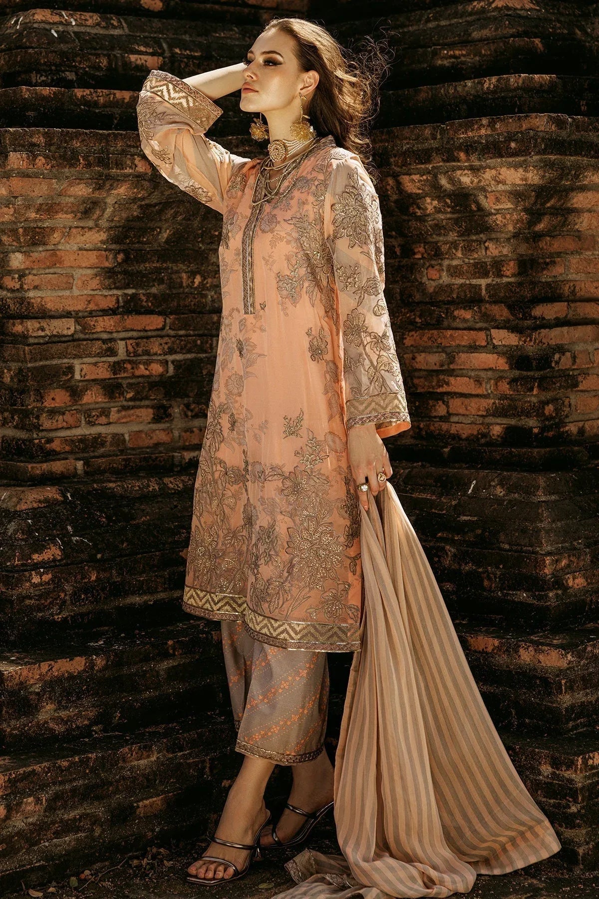 Charizma | Vasal Collection 25 | VSL25-05 - Rang-e-Khaas