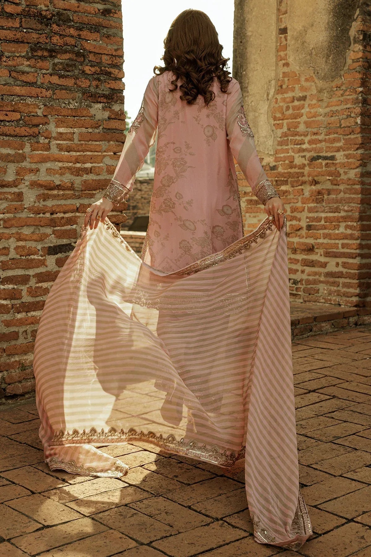 Charizma | Vasal Collection 25 | VSL25-01 - Rang-e-Khaas