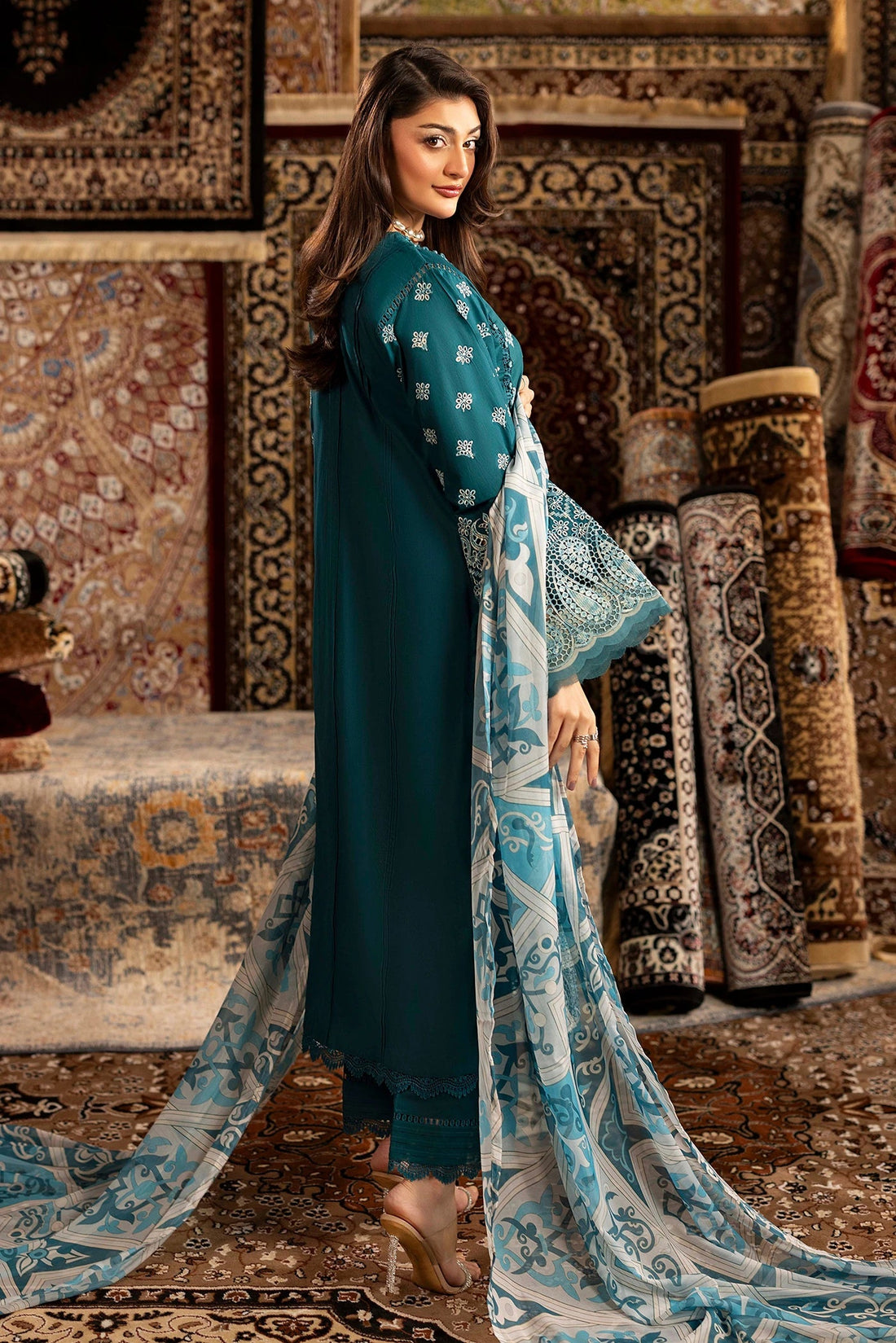 Adans Libas | Adans Chenille | CHENILLE 1691