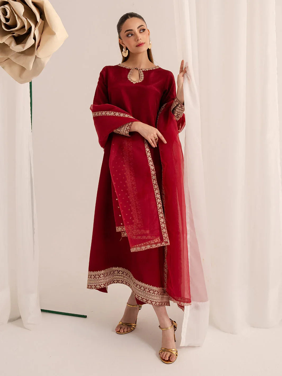 Izel | The Silk Chapter | Cherie - Rang-e-Khaas