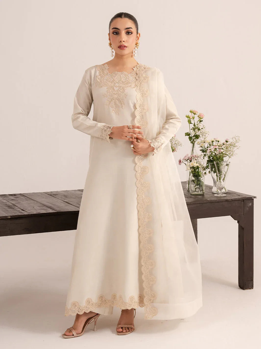 Izel | The Silk Chapter | Creme - Rang-e-Khaas