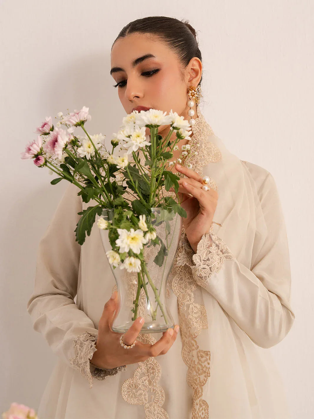 Izel | The Silk Chapter | Creme - Rang-e-Khaas